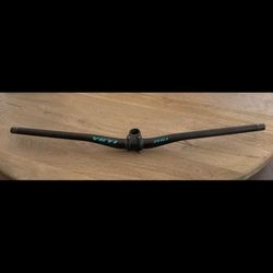 yeti 31.8 780mm carbon handlebar and  40mm enve stem