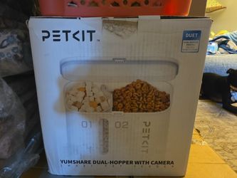 PETKIT YUMSHARE Dual-Hopper Smart Pet Feeder with Camera