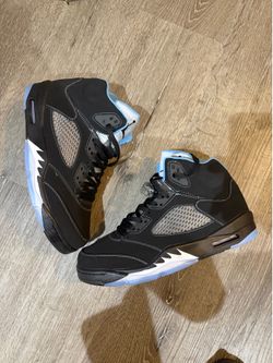 Air Jordan 5 Retro 'Black Carolina'