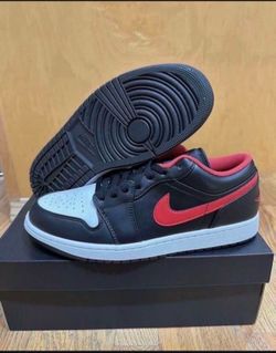 Air Jordan 1 Low Shoes Black Fire Red White 553558-063 size 11 Brand New