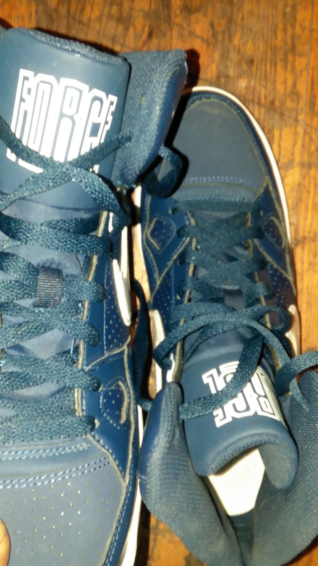 Size 9 men Basically knew worn like 5times