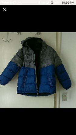 Boy's Winter Puffers Jacket Size: M 10/12