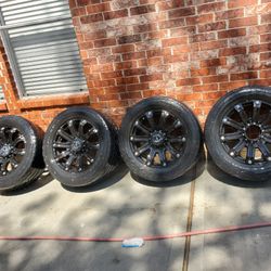 Están Em Buenos Condiciones Para Toyota Tundra 