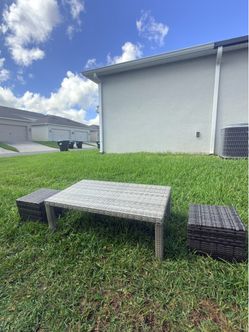 Outdoor Wicker Coffee Table with 2 Stools/Ottomans