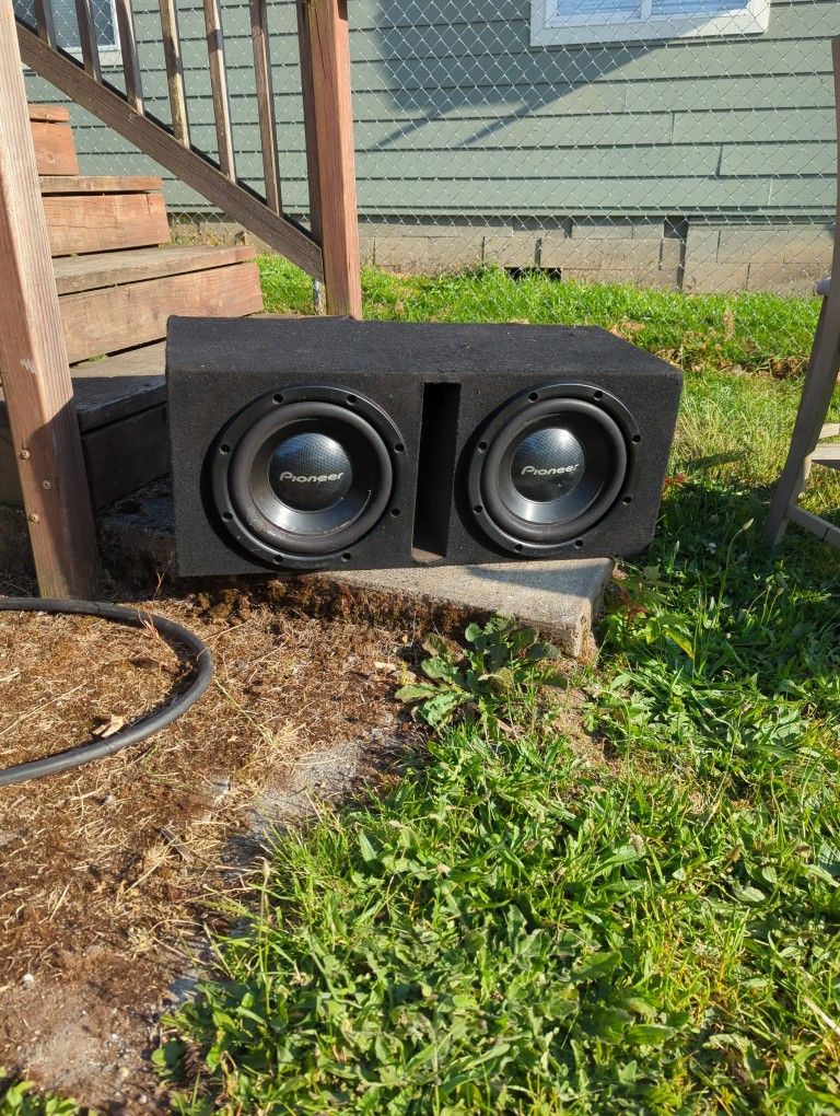 Pioneer Spikers 12" Good Condition $100