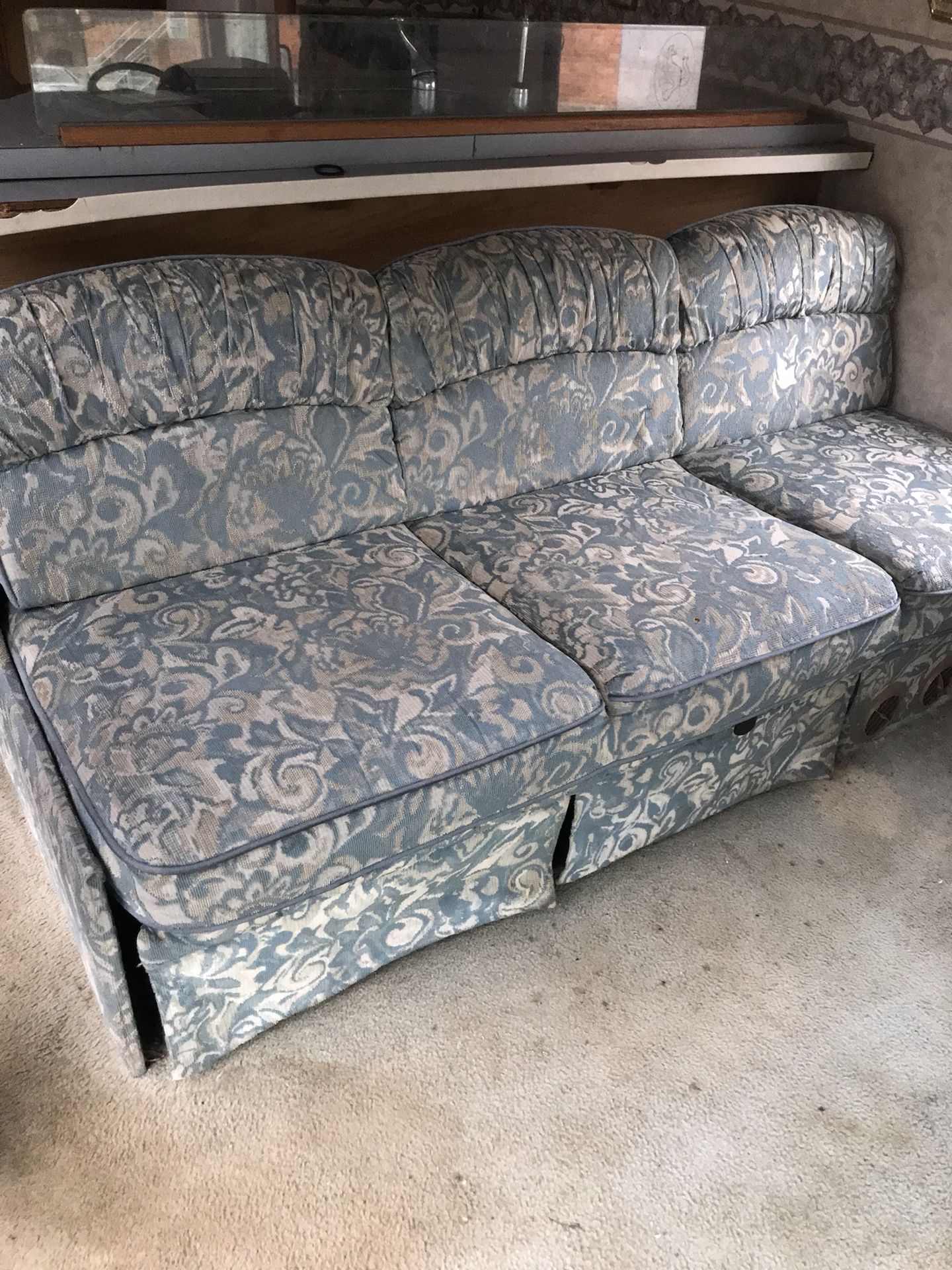 RV Couch & 2- Chair’s