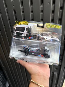 Mustang transport