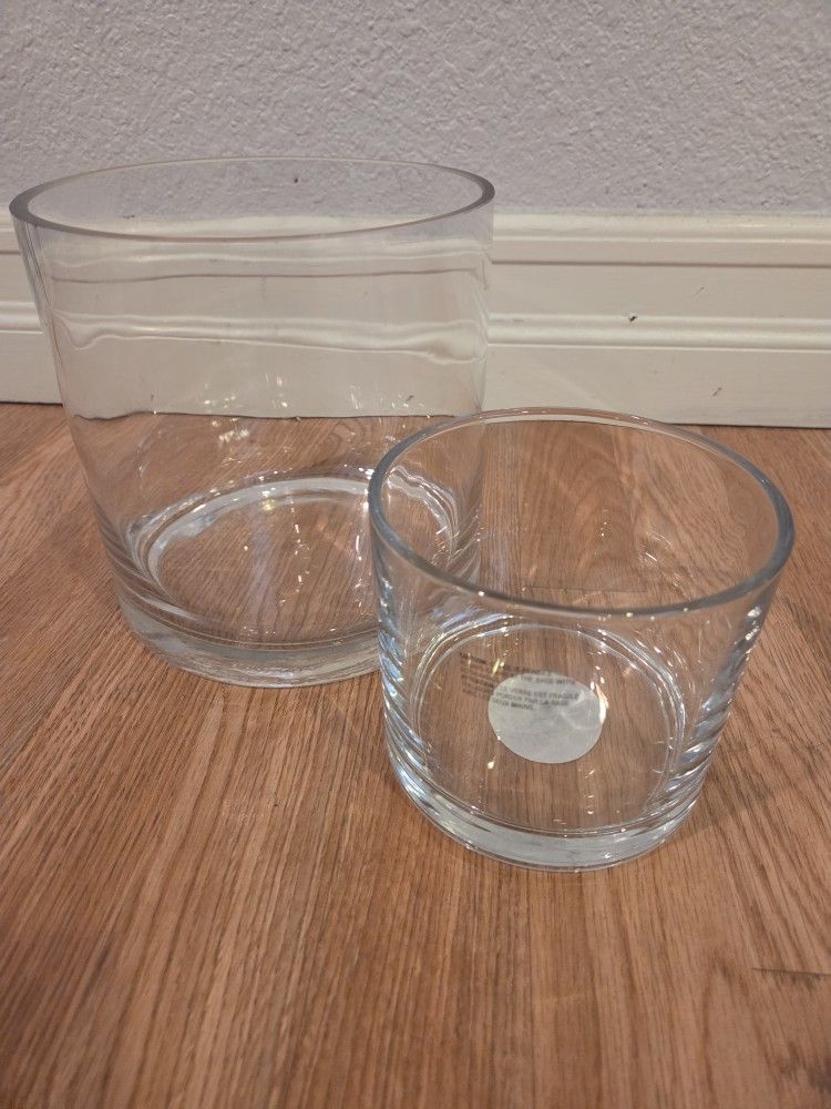 Set Of 2Pcs Glass Vases 