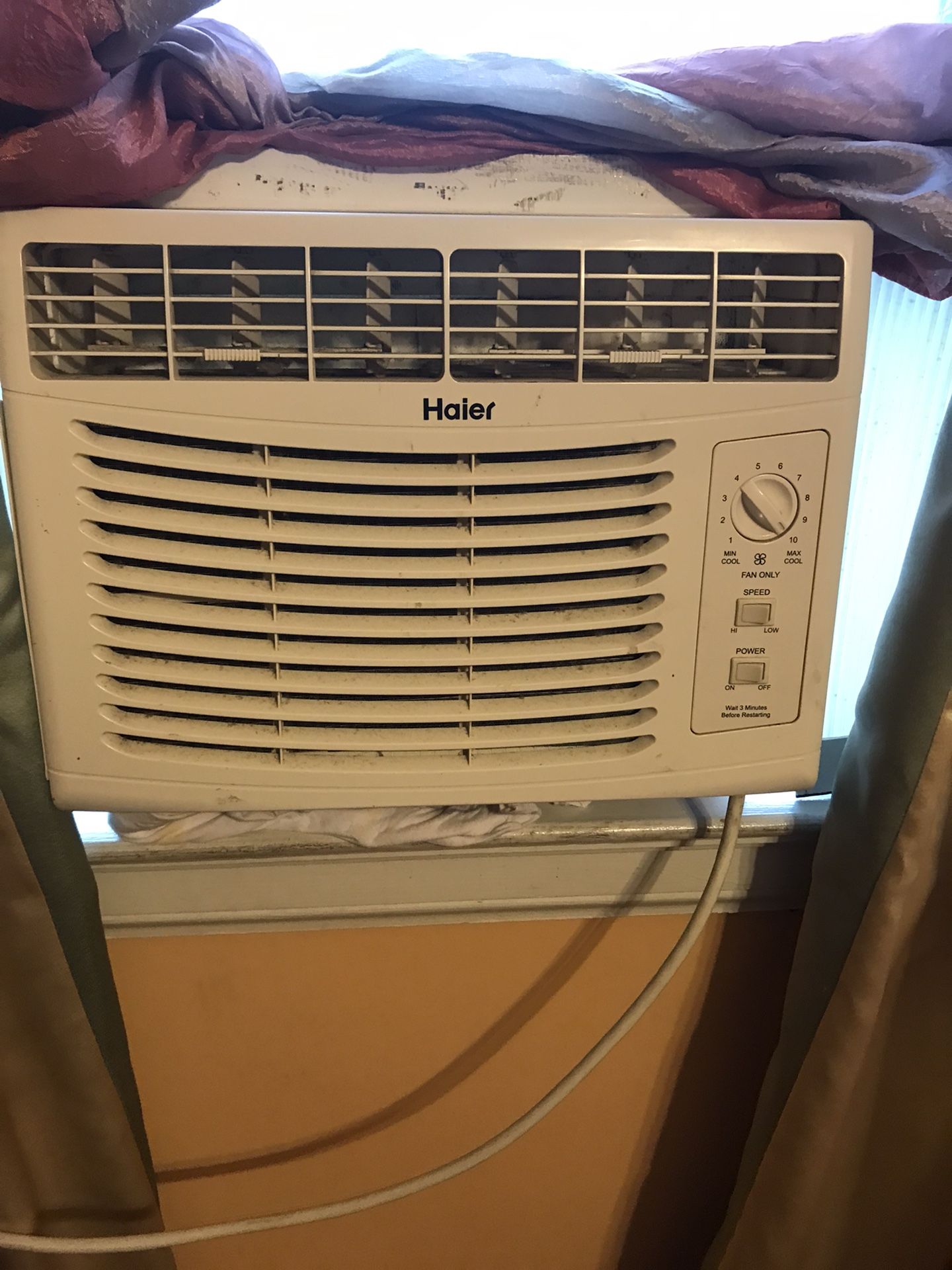 Haier Window Ac 5000 Btu .