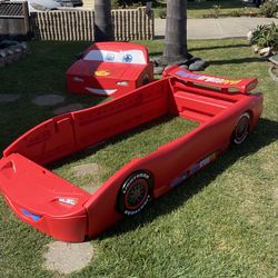 Lightning, McQueen car bed and toy box