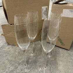 18 Crate & Barrel Adrienne Champagne Flutes