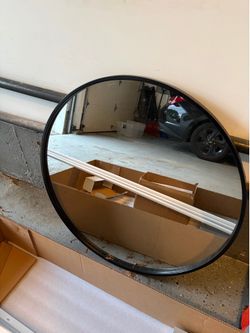 Round Mirror
