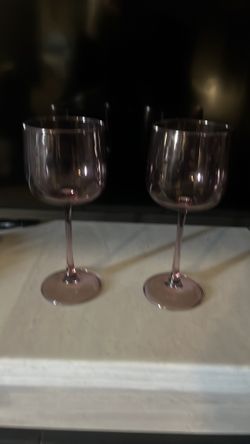 Pair of wine or drink glasses