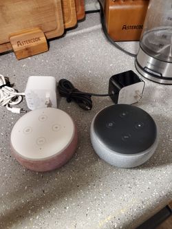 Amazon Echo Dot Smart Speakers – Lot of 2