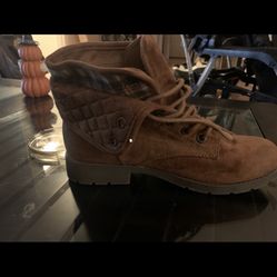 Boots Size 8.5 