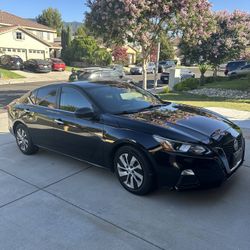 2020 Nissan Altima
