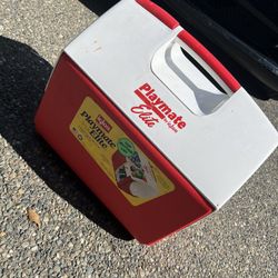 Igloo Playmate Elite 16qt Cooler 