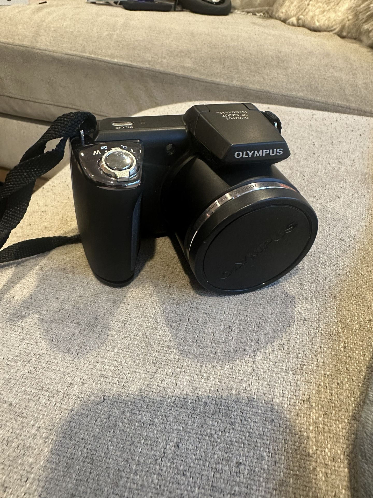 OM SYSTEM OLYMPUS SP-620UZ 16MP Digital Camera with 21x Optical Zoom (Black) (Old Model)