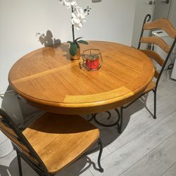 Table With 4 Chairs