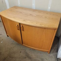 Wood cabinet / Entertainment Consule / Storage / Tv Stand