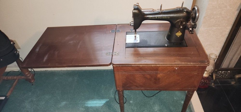 Elgin Rotary Sewing Machine (1929 Approx)
