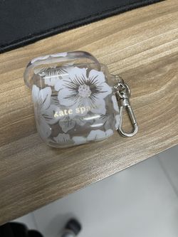 Kate Spade Case For 1st And 2nd AirPods Generation