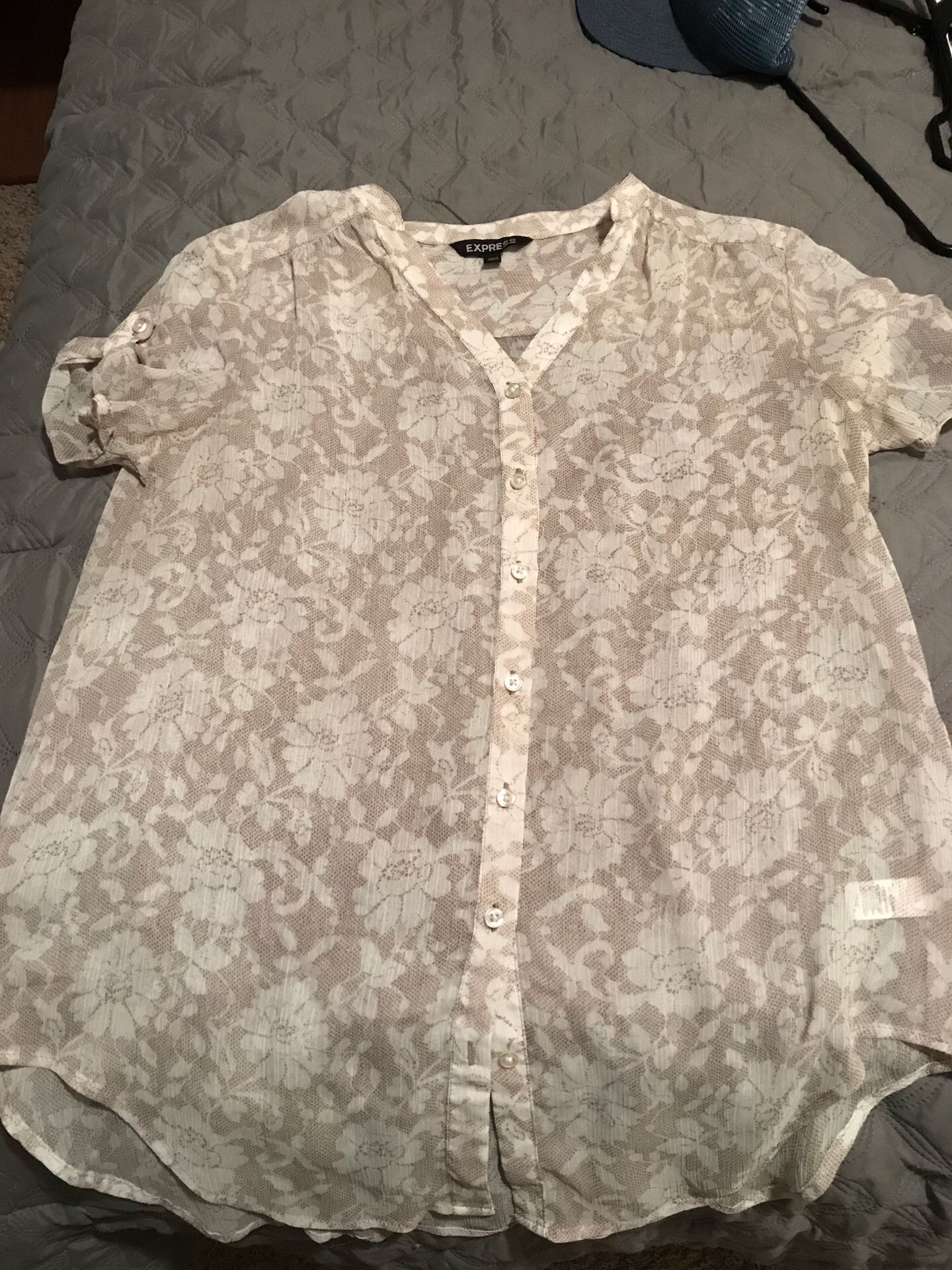 Express blouse small