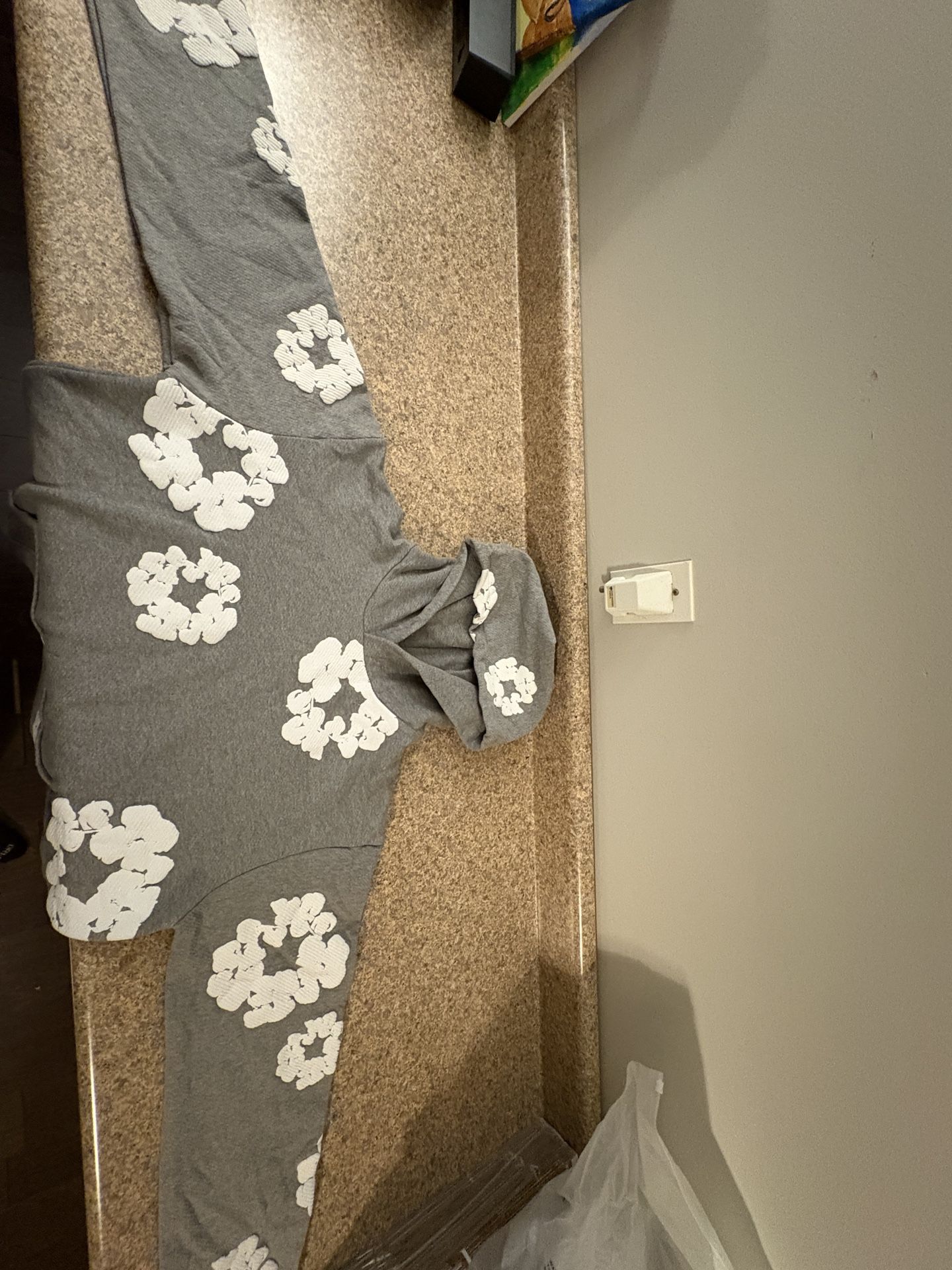 Denim Tear Grey Size Medium