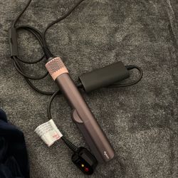 Dyson Airstrait – Like New! (Barely Used)