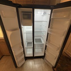 Black Frigidaire Refrigerator 