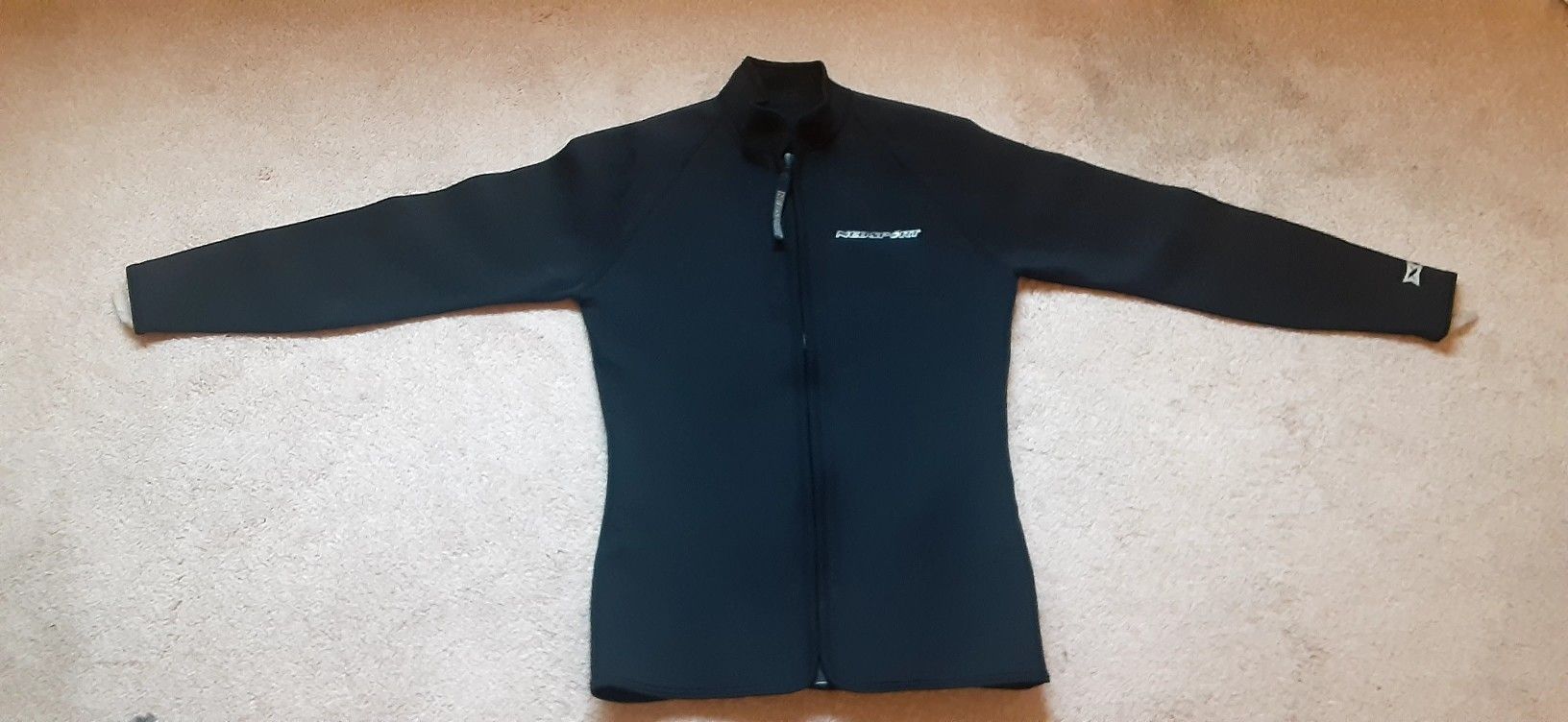 Neosport Size Large top Wetsuit