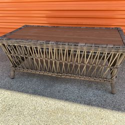 New In Box Outdoor Patio Furniture Coffee Table