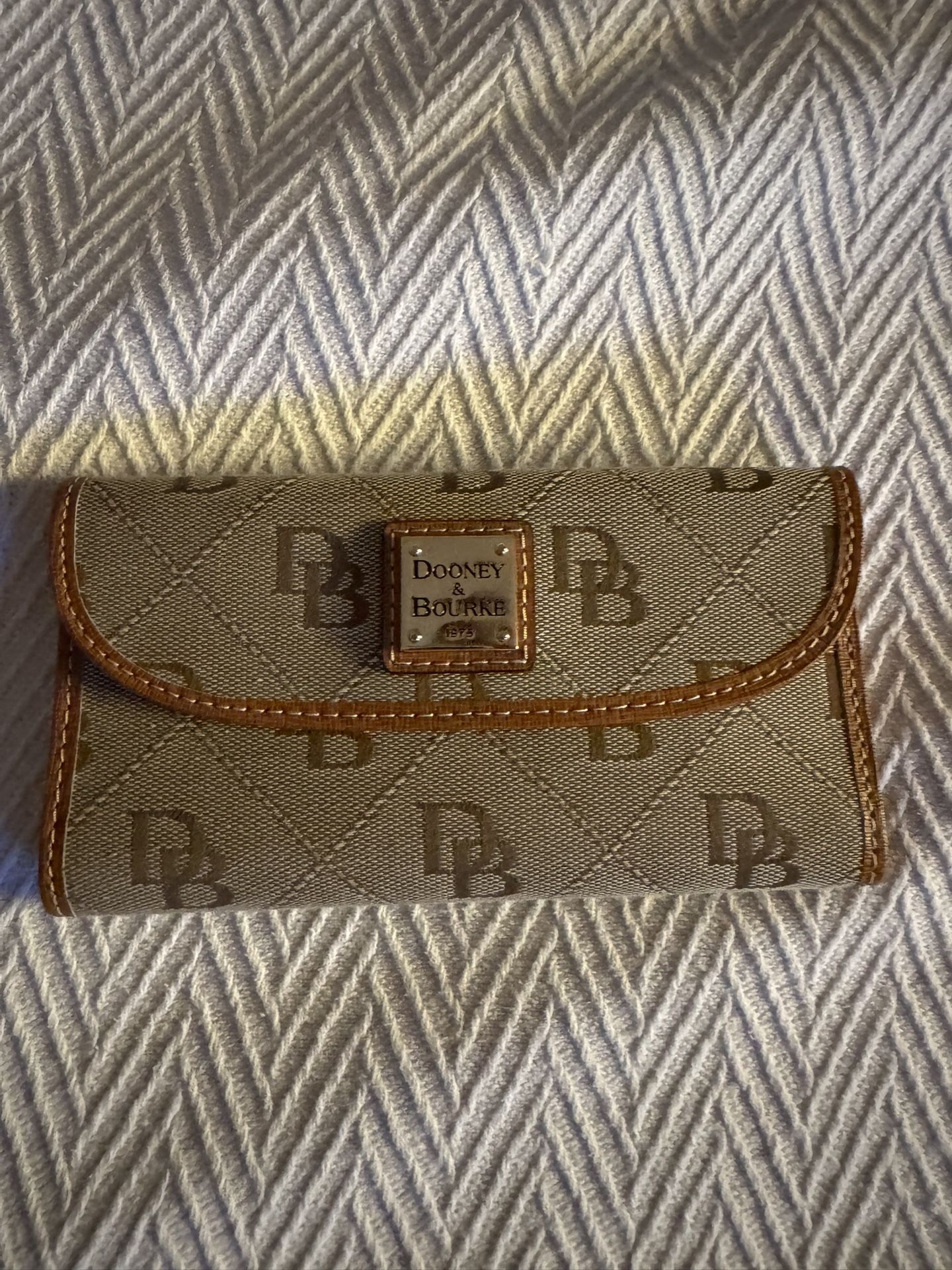 Dooney And Bourke Wallet