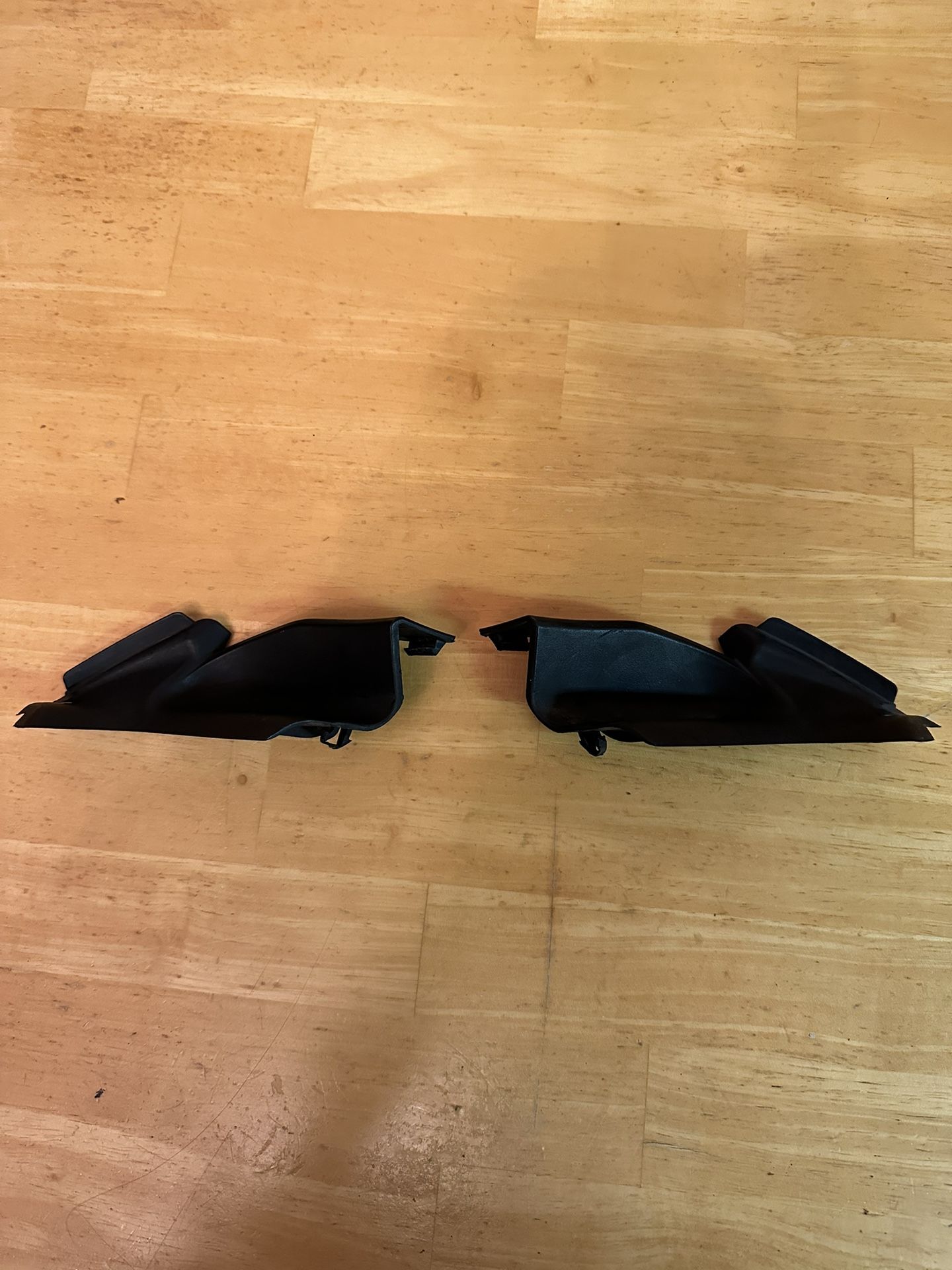 Toyota cowl seal ends