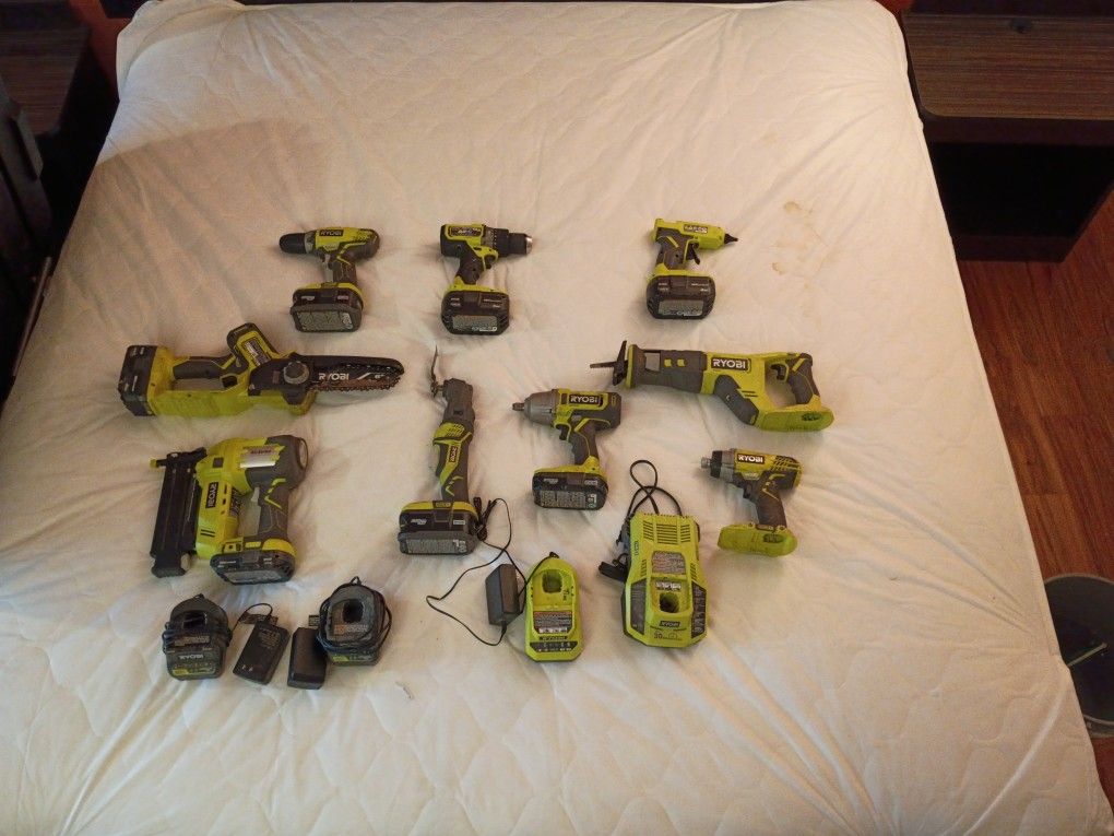 9 Piece Ryobi Set With 4 Fast Chargers