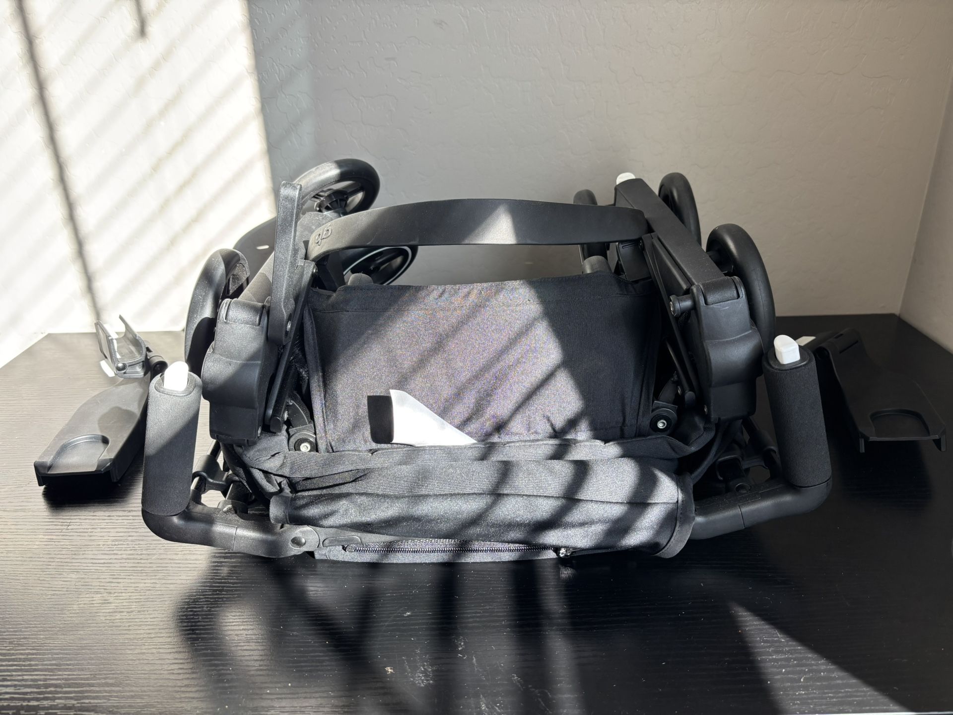 gb Pockit Air All Terrain Ultra Compact Lightweight Travel Stroller Velvet Black Open box item appears new! The gb Pockit Air All Terrain Ultra Comp