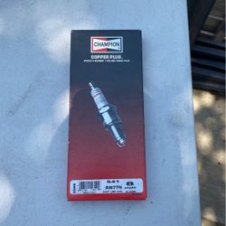 Champion RM77N Copper Spark Plugs Qty 8