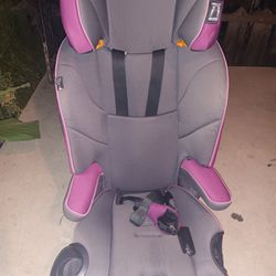  Chicco 5 Point Booster Car Seat 