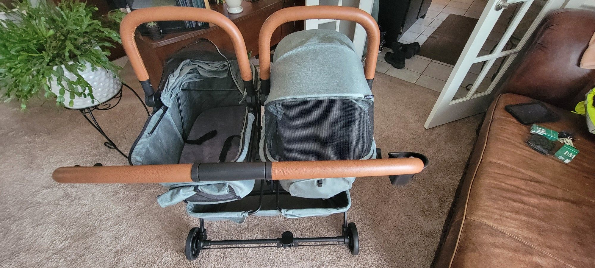 Luxury Strolee Pet Stroller