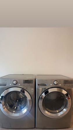 Barely Used Matching L.G Washer/Dryer FreeInstallation/FreeDelivery