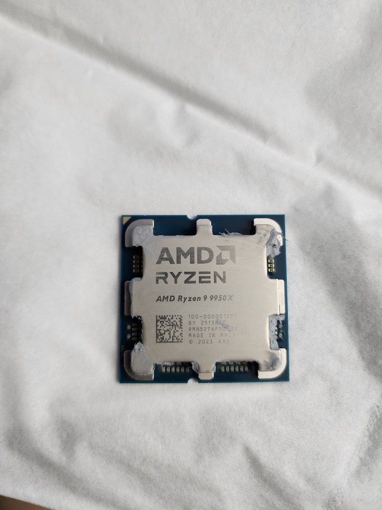 AMD Ryzen 9950X CPU