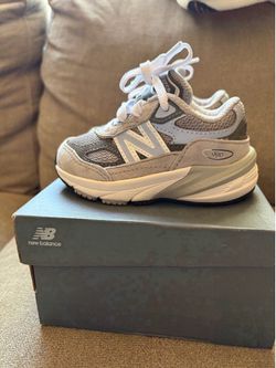 New balance shoes