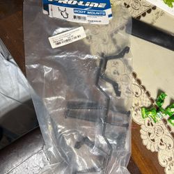 Traxxas Maxx Body Mount