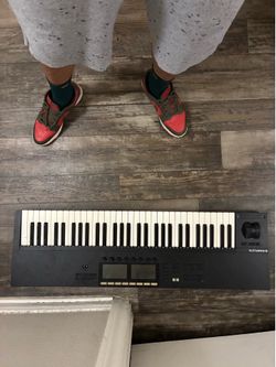 Native Instruments Komplete Kontrol S61 MK2 – $325 OBO