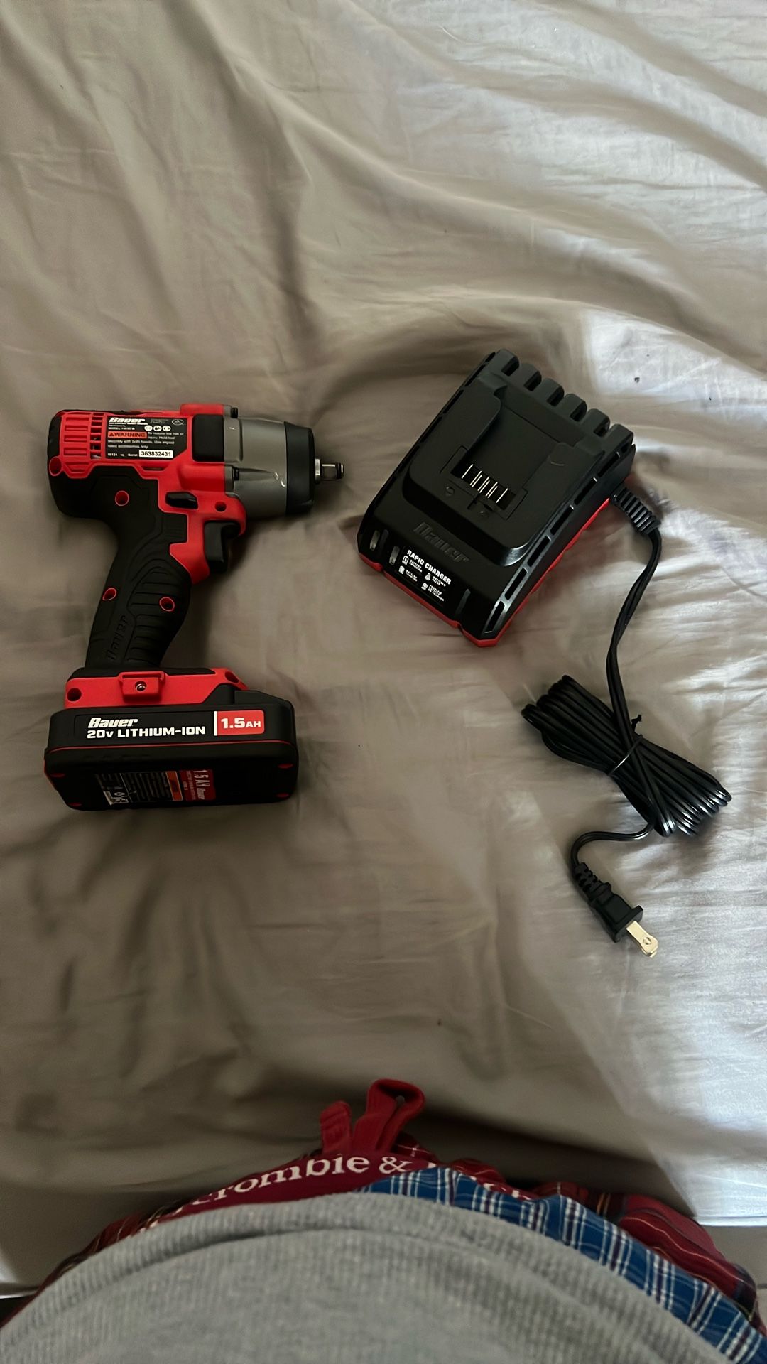 Bauer impact 3/8 Charger and Battery