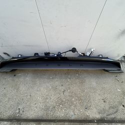 Tesla Model Y Real Tailgate Tail Light Liftgate Lamp W Camera #P(contact info removed)-00-B - Used Oem 