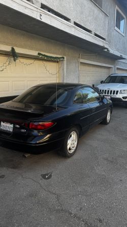 2002 Ford Escort