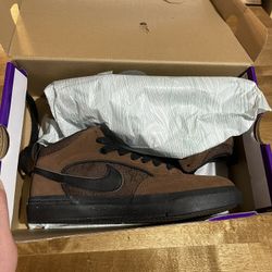 Nike SB React Leo