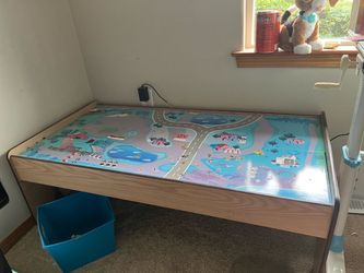 Train table set