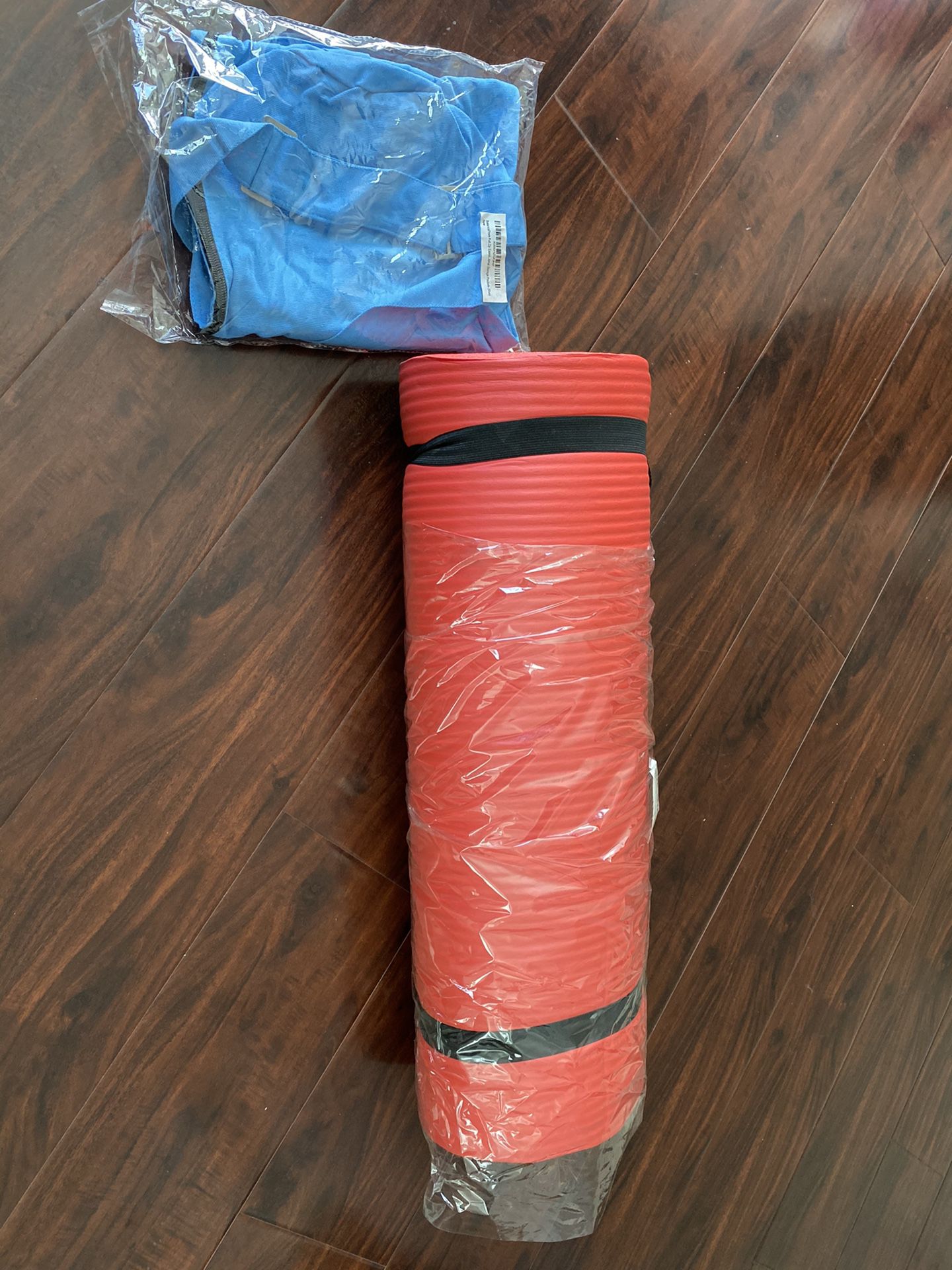 Brand NEW Yoga Mat with Carrying storage Bag
